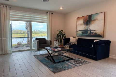 House in Punta Gorda, Florida 2 bedrooms № 1896897 - photo 10