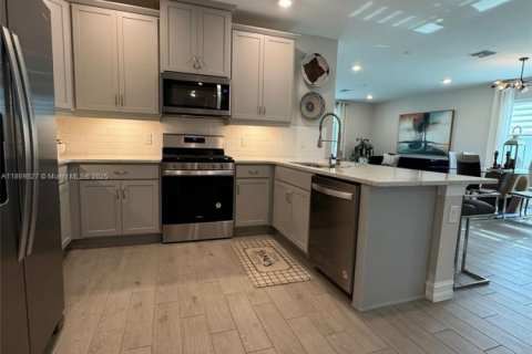 House in Punta Gorda, Florida 2 bedrooms № 1896897 - photo 11