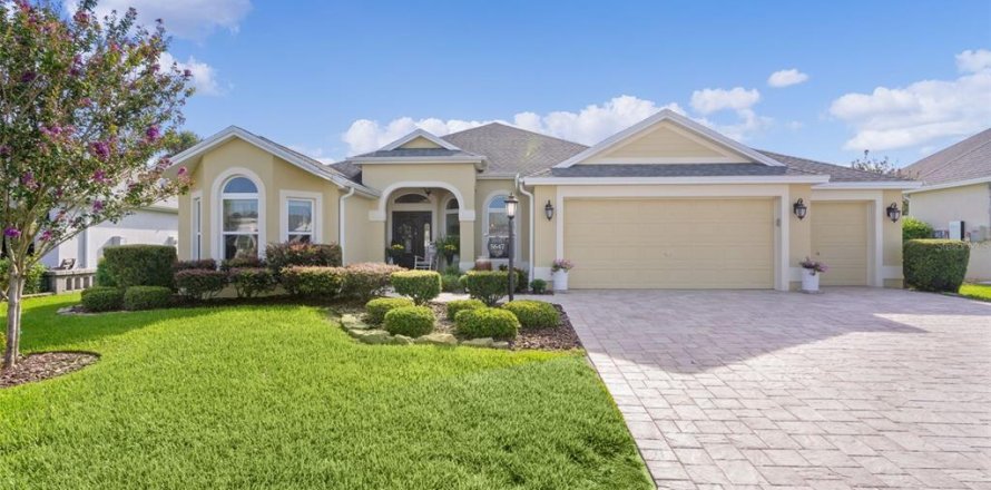 Villa ou maison à The Villages, Floride 3 chambres, 183.11 m2 № 1916632