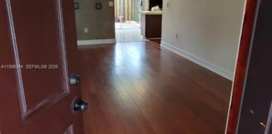 Condo à Hialeah, Floride, 2 chambres  № 2063267