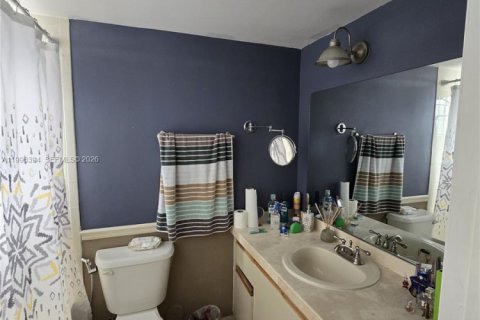Copropriété à vendre à Hialeah, Floride: 2 chambres, 94.76 m2 № 2063267 - photo 10