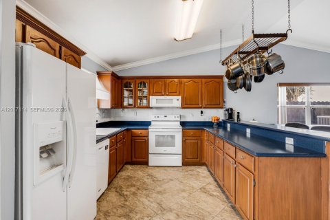 Casa en venta en Miami, Florida, 4 dormitorios, 176.14 m2 № 2084894 - foto 13