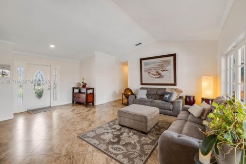 Casa en venta en Miami, Florida, 4 dormitorios, 176.14 m2 № 2084894 - foto 10