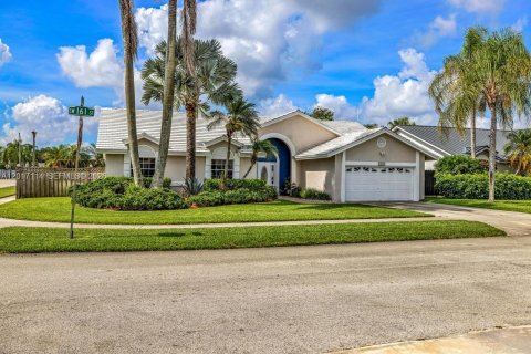 Casa en venta en Miami, Florida, 4 dormitorios, 176.14 m2 № 2084894 - foto 2