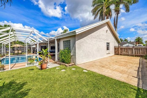 Casa en venta en Miami, Florida, 4 dormitorios, 176.14 m2 № 2084894 - foto 27