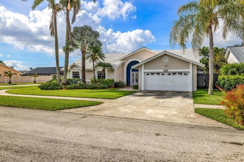 Casa en venta en Miami, Florida, 4 dormitorios, 176.14 m2 № 2084894 - foto 4