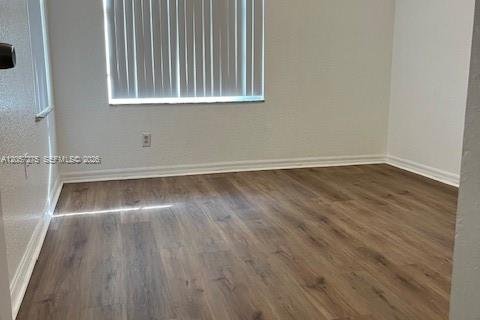 Condo in North Lauderdale, Florida, 3 bedrooms № 2276705 - photo 15