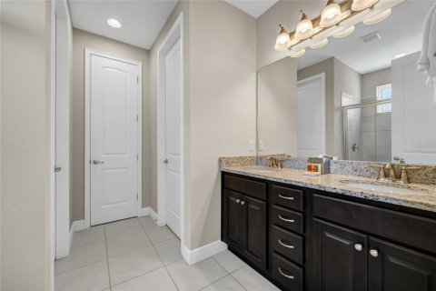 Casa en venta en Kissimmee, Florida, 6 dormitorios, 308.16 m2 № 2208880 - foto 17