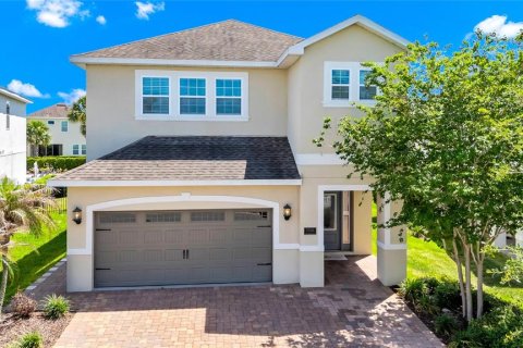 Casa en venta en Kissimmee, Florida, 6 dormitorios, 308.16 m2 № 2208880 - foto 2
