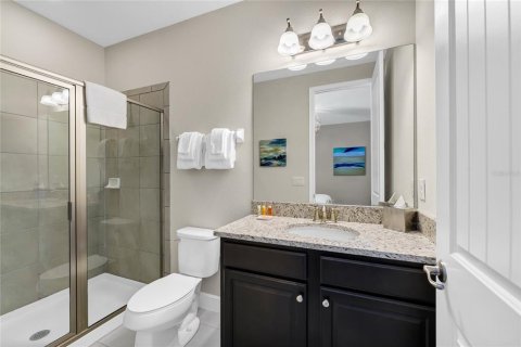 Casa en venta en Kissimmee, Florida, 6 dormitorios, 308.16 m2 № 2208880 - foto 26