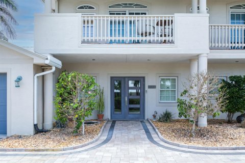 Villa ou maison à vendre à St. Lucie, Floride: 4 chambres, 280.29 m2 № 2192077 - photo 12