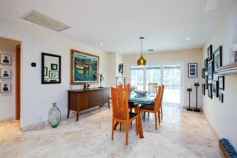 Villa ou maison à vendre à St. Lucie, Floride: 4 chambres, 280.29 m2 № 2192077 - photo 20