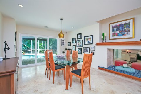 Villa ou maison à vendre à St. Lucie, Floride: 4 chambres, 280.29 m2 № 2192077 - photo 21