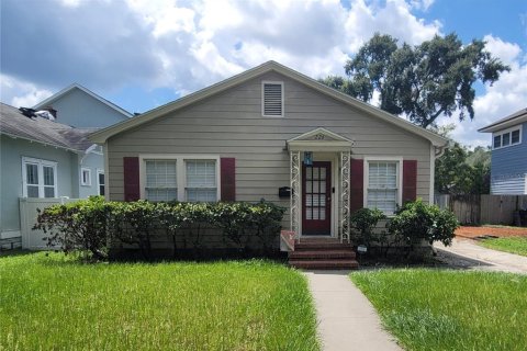 Casa en alquiler en Orlando, Florida, 3 dormitorios, 117.06 m2 № 1903944 - foto 1