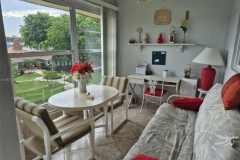 Condominio en venta en Lauderdale Lakes, Florida, 1 dormitorio, 63.55 m2 № 1979537 - foto 7