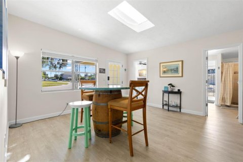 Villa ou maison à vendre à Palm Harbor, Floride: 3 chambres, 154.59 m2 № 2402981 - photo 7