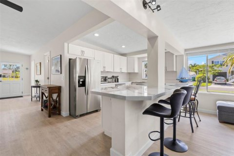 Villa ou maison à vendre à Palm Harbor, Floride: 3 chambres, 154.59 m2 № 2402981 - photo 11