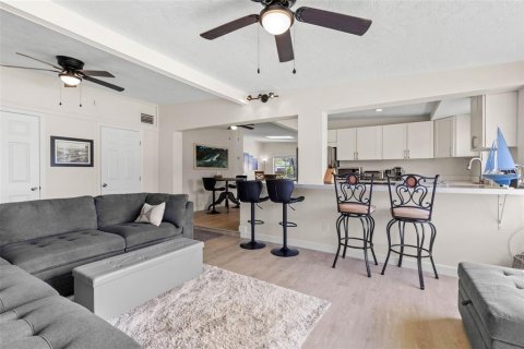 Villa ou maison à vendre à Palm Harbor, Floride: 3 chambres, 154.59 m2 № 2402981 - photo 13