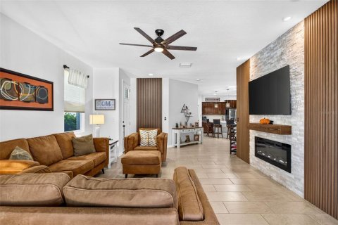 Villa ou maison à vendre à Wesley Chapel, Floride: 3 chambres, 145.76 m2 № 2416898 - photo 4
