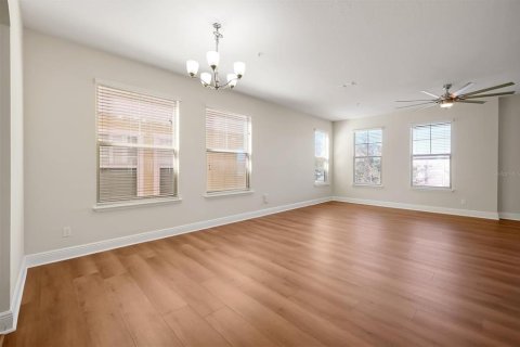 Adosado en venta en Orlando, Florida, 3 dormitorios, 213.3 m2 № 2091561 - foto 9