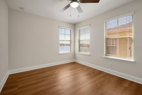 Adosado en venta en Orlando, Florida, 3 dormitorios, 213.3 m2 № 2091561 - foto 22