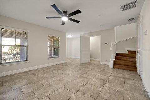 Adosado en venta en Orlando, Florida, 3 dormitorios, 213.3 m2 № 2091561 - foto 7