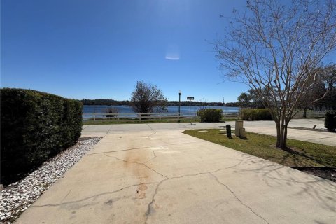 Adosado en venta en Orlando, Florida, 3 dormitorios, 213.3 m2 № 2091561 - foto 29