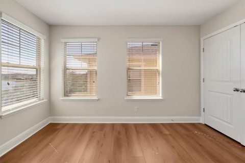 Adosado en venta en Orlando, Florida, 3 dormitorios, 213.3 m2 № 2091561 - foto 23