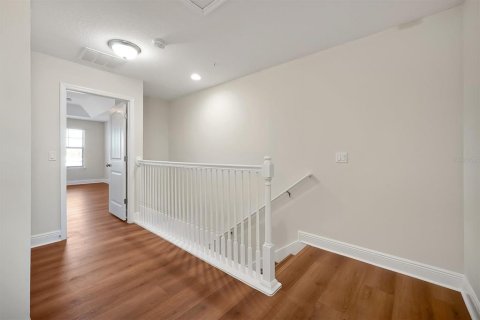Adosado en venta en Orlando, Florida, 3 dormitorios, 213.3 m2 № 2091561 - foto 16