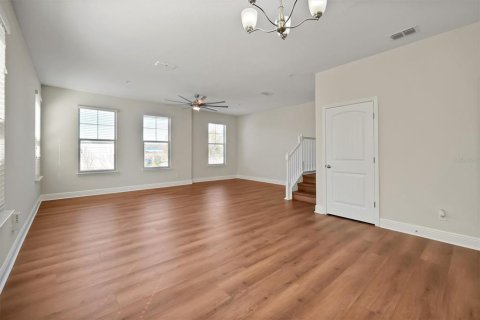 Adosado en venta en Orlando, Florida, 3 dormitorios, 213.3 m2 № 2091561 - foto 14