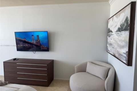 Condo in Hallandale Beach, Florida, 2 bedrooms  № 1501591 - photo 6