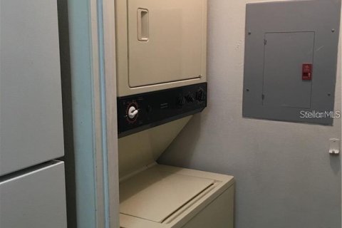 Condo in Altamonte Springs, Florida, 1 bedroom  № 1915149 - photo 12