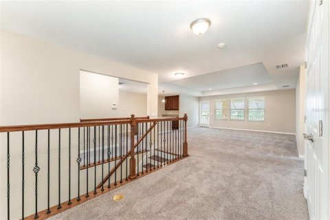 House in Lakeland, Florida 6 bedrooms, 506.69 sq.m. № 1915731 - photo 27