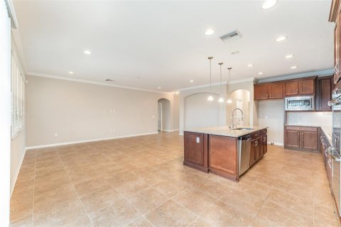 House in Lakeland, Florida 6 bedrooms, 506.69 sq.m. № 1915731 - photo 16