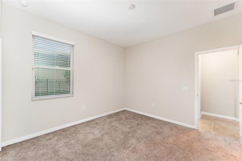 House in Lakeland, Florida 6 bedrooms, 506.69 sq.m. № 1915731 - photo 20