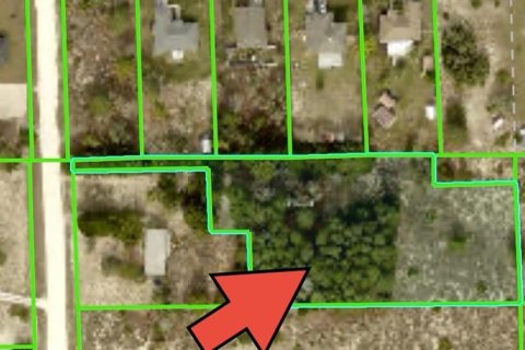 Terreno en venta en Weeki Wachee, Florida № 1850104 - foto 1