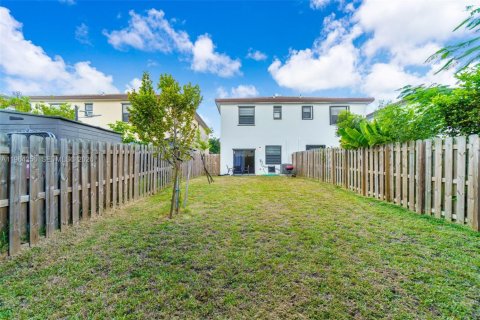 Townhouse in Homestead, Florida 3 bedrooms, 140.65 sq.m. № 2026750 - photo 18