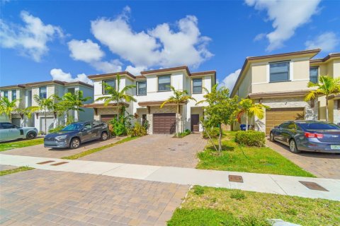 Townhouse in Homestead, Florida 3 bedrooms, 140.65 sq.m. № 2026750 - photo 23