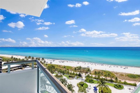 Condominio en alquiler en Miami Beach, Florida, 3 dormitorios, 191.38 m2 № 1702546 - foto 2