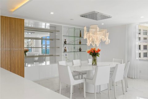 Condominio en alquiler en Miami Beach, Florida, 3 dormitorios, 191.38 m2 № 1702546 - foto 23