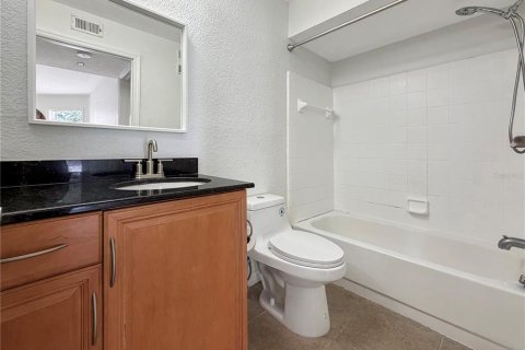 Copropriété à louer à Palm Harbor, Floride: 1 chambre, 76.83 m2 № 2401147 - photo 20