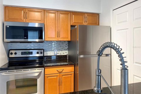 Copropriété à louer à Palm Harbor, Floride: 1 chambre, 76.83 m2 № 2401147 - photo 8
