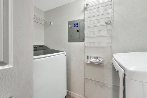 Copropriété à louer à Palm Harbor, Floride: 1 chambre, 76.83 m2 № 2401147 - photo 10