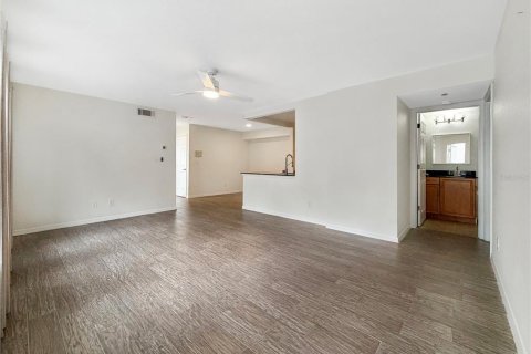 Copropriété à louer à Palm Harbor, Floride: 1 chambre, 76.83 m2 № 2401147 - photo 15