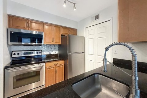 Copropriété à louer à Palm Harbor, Floride: 1 chambre, 76.83 m2 № 2401147 - photo 7