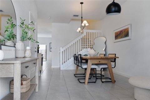 Купить таунхаус в Хомстед, Флорида 3 спальни, № 2050610 - фото 11