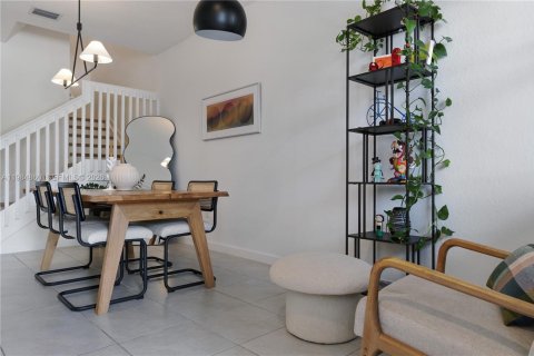 Купить таунхаус в Хомстед, Флорида 3 спальни, № 2050610 - фото 9