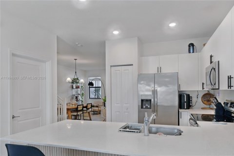 Купить таунхаус в Хомстед, Флорида 3 спальни, № 2050610 - фото 21