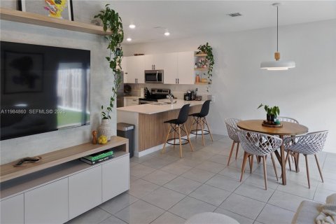 Купить таунхаус в Хомстед, Флорида 3 спальни, № 2050610 - фото 26