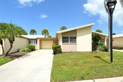 Casa en venta en Sarasota, Florida, 2 dormitorios, 117.43 m2 № 1854359 - foto 4